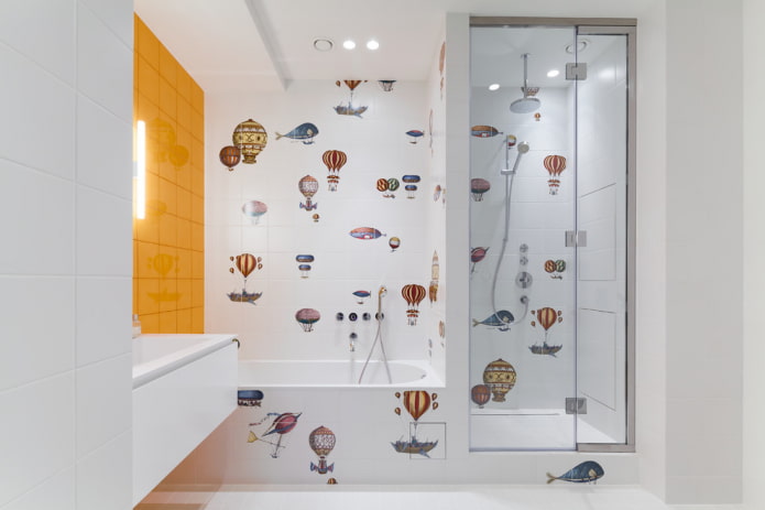 tiles with drawings in the shower in the interior