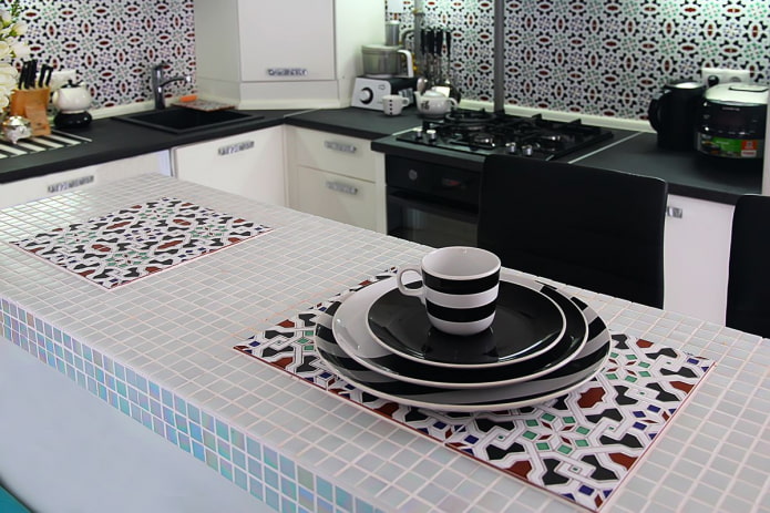Mosaik-Arbeitsplatte in der Küche