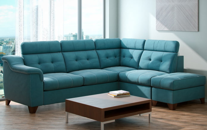 sofa sudut biru di kawasan pedalaman