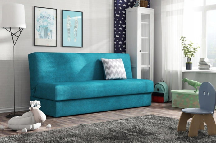 sofa biru di pedalaman