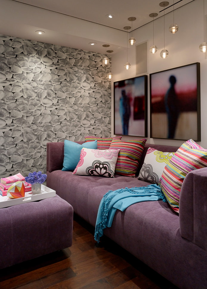 sofá en colores morados