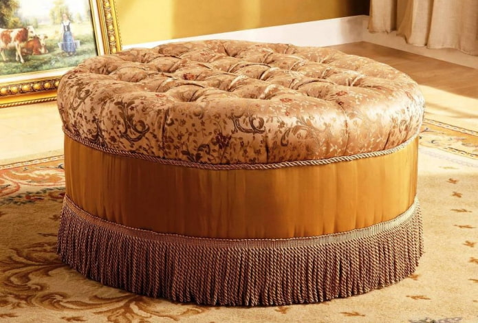 pouffe with fringe in the interior