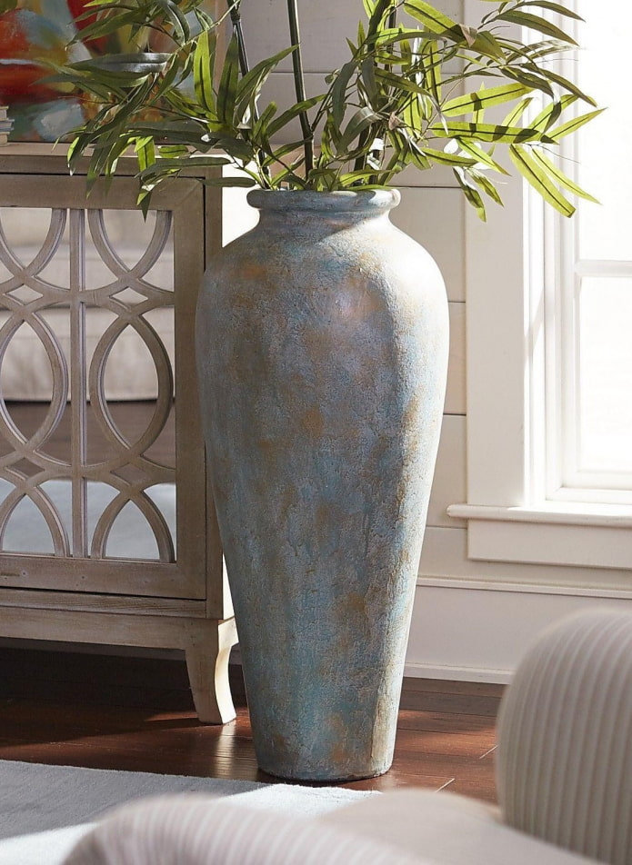 vase de sol en pierre décorative