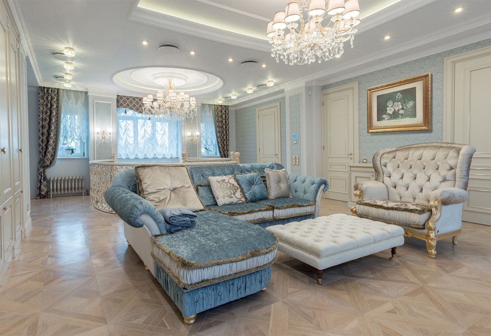 sofa med ottomansk