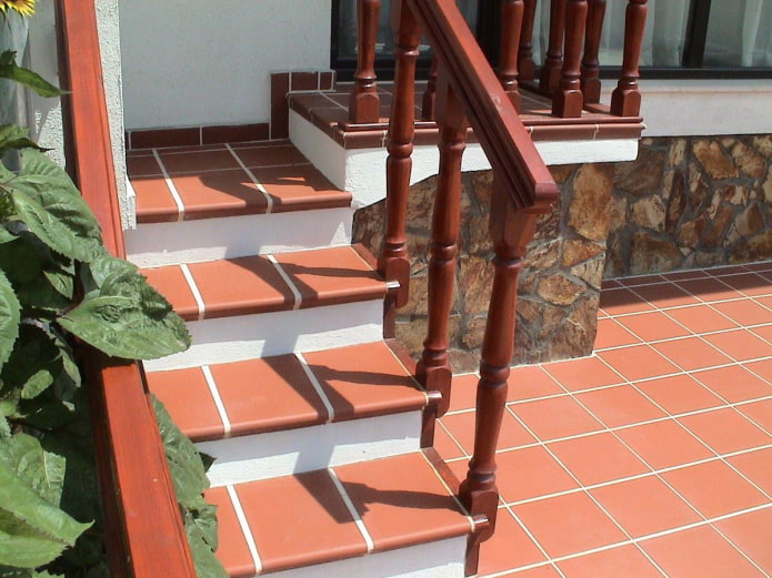 stepenice na otvorenom