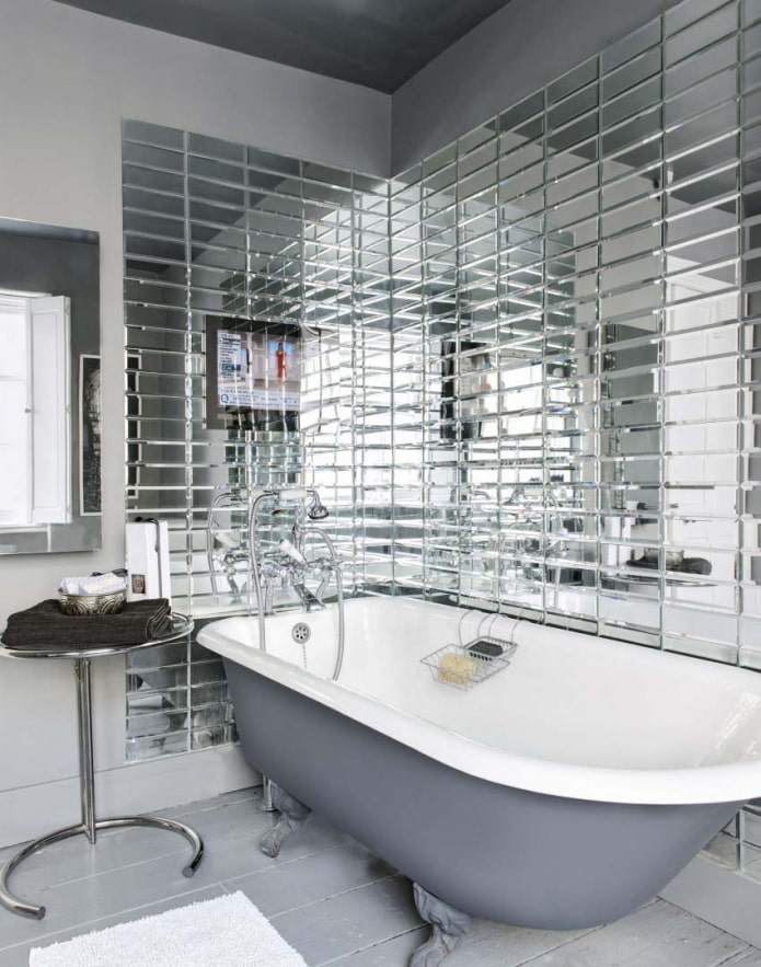огледални плочки в интериора на банята