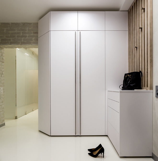 minimalism cabinet