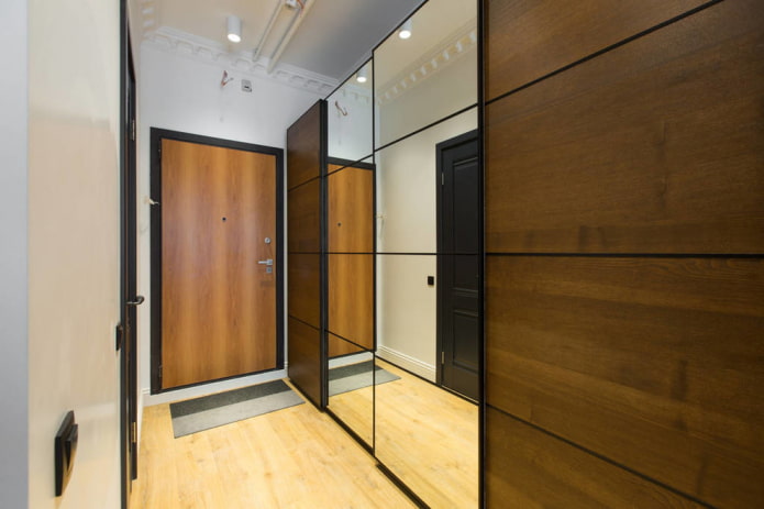 armoire à l'intérieur du couloir dans un style moderne