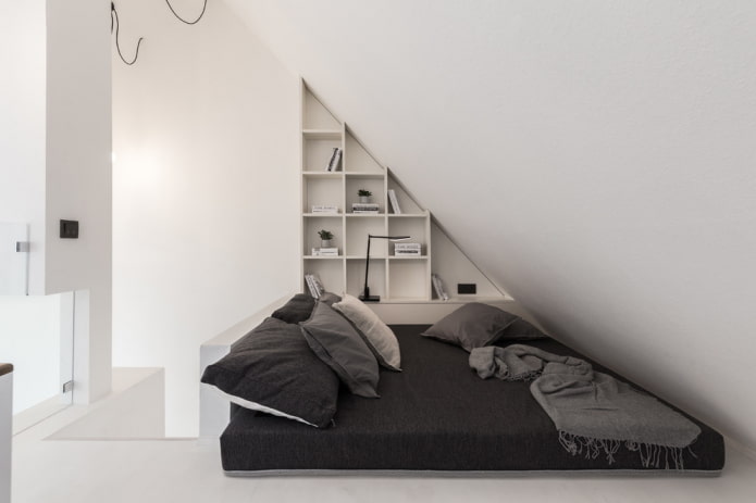 minimalism shelves