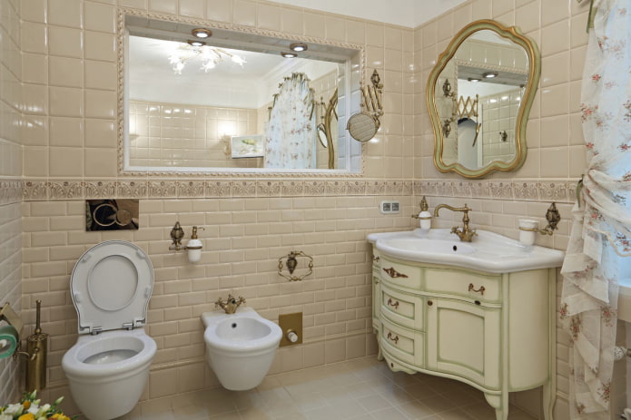 santehnika Provansas stila vannas istabas interjerā