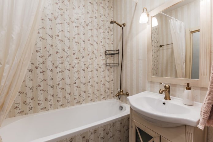 Badezimmer im provenzalischen Stil
