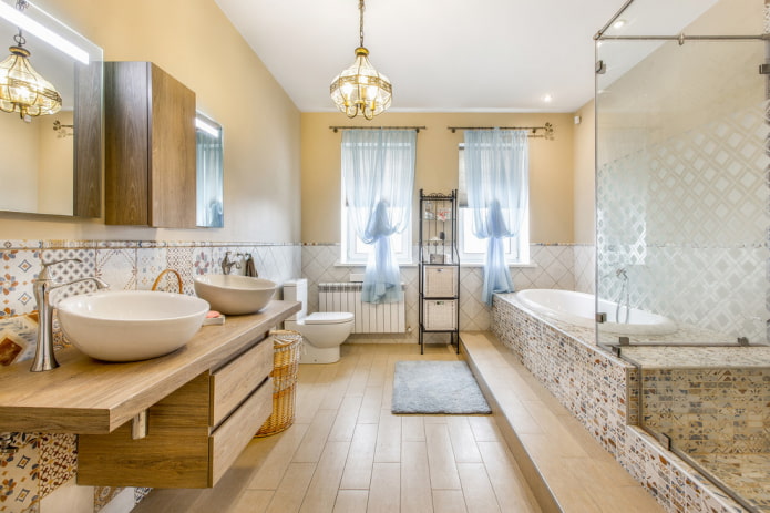 Provansiešu stila vannas istaba