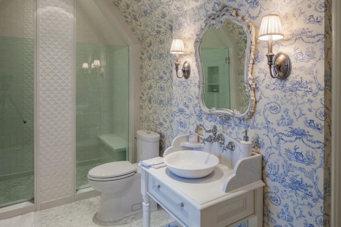 Interior de baie în stil provensal