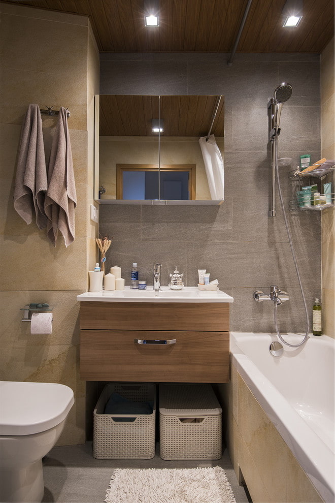 design de salle de bain à l'intérieur de l'appartement 45 carrés