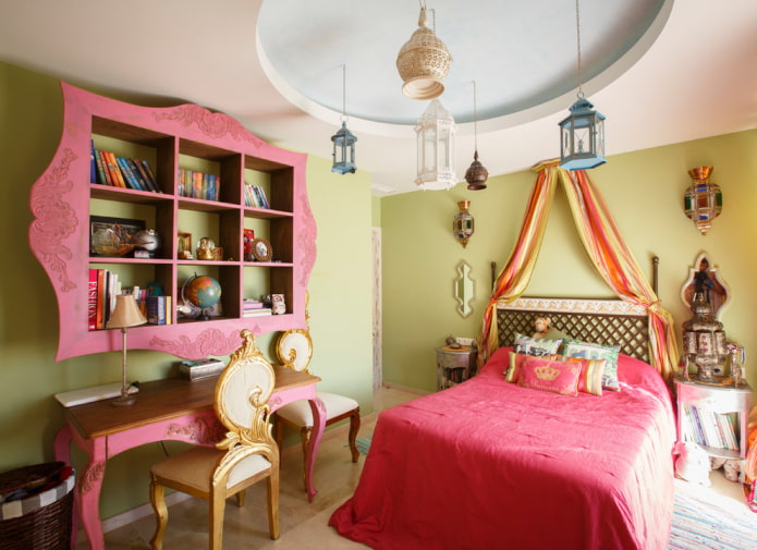 design af et lille soveværelse til en teenage pige