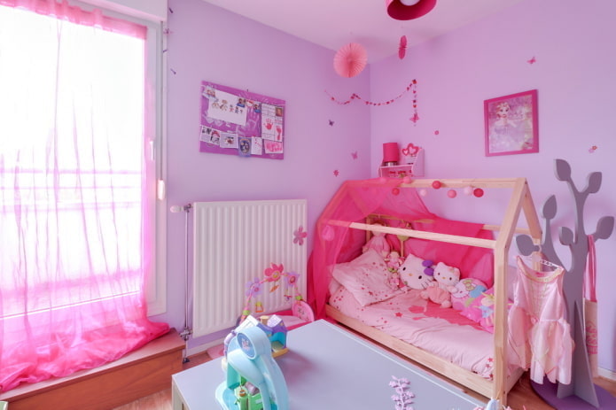 habitación rosa y lila para niña