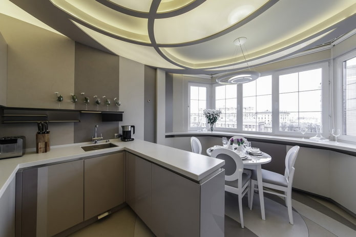 design de interiores de uma cozinha com uma loggia