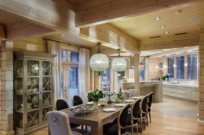 design kuchyně v interiéru dřevěného domu