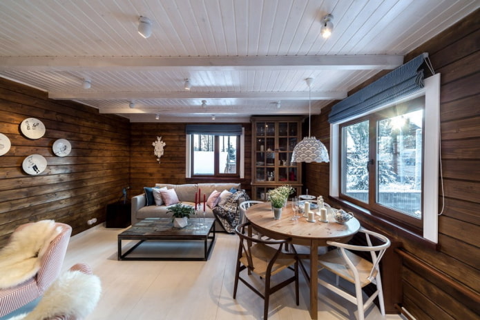 Casa de madeira estilo escandinavo
