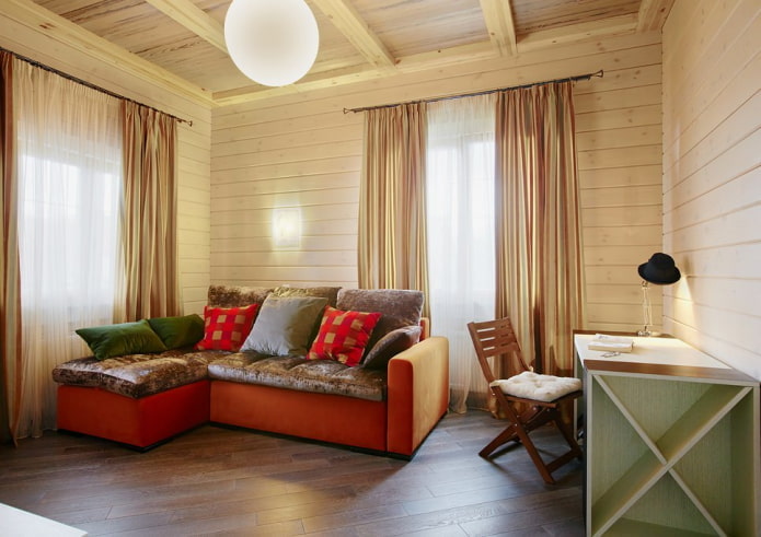 materiale textile din interiorul unei case din lemn