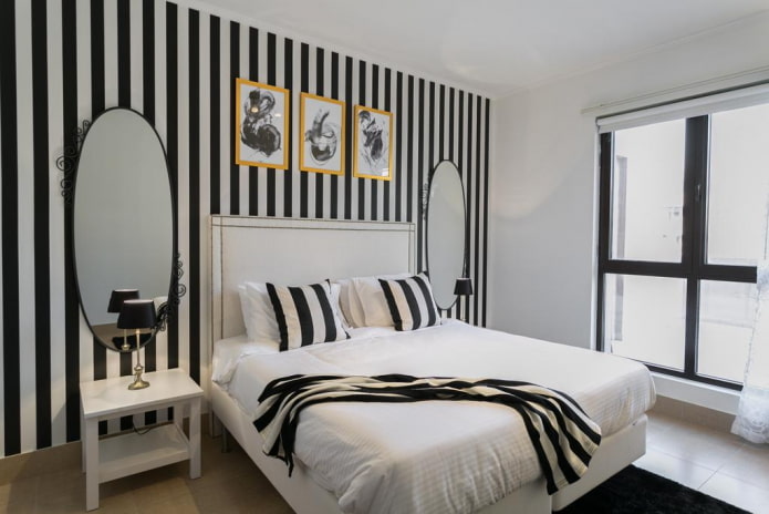 dekor i osvjetljenje spavaće sobe u crno-bijeloj boji