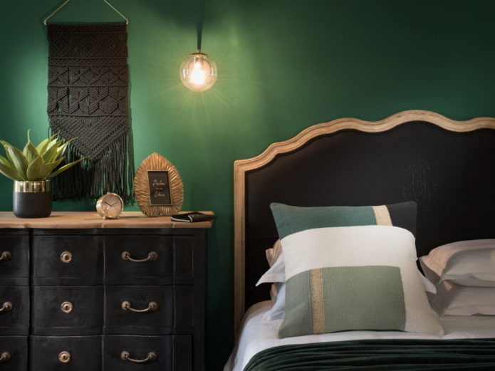 czarno-zielona sypialnia