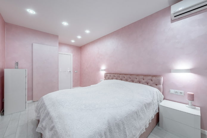 vaaleanpunainen makuuhuoneen sisustus