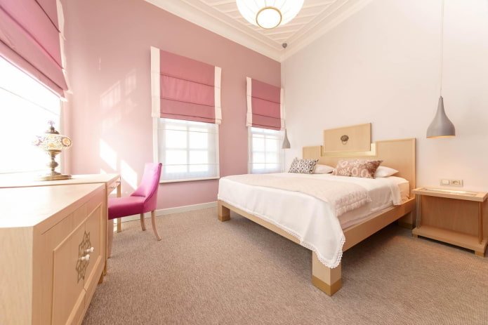 pink og beige soveværelse interiør