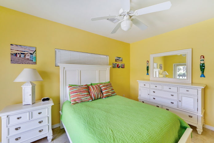 muebles de dormitorio amarillo