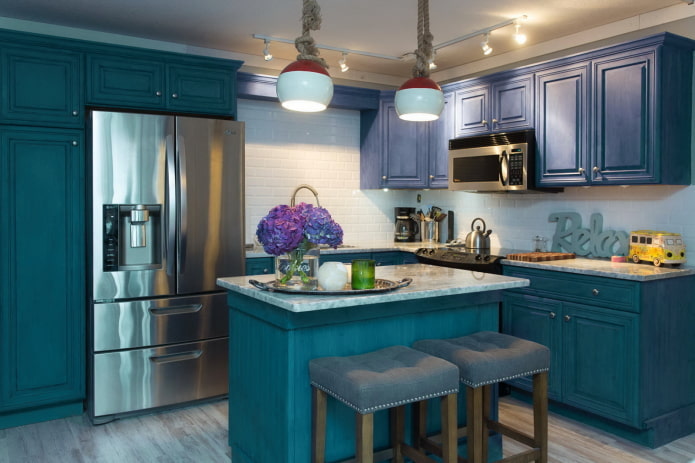 interno cucina blu