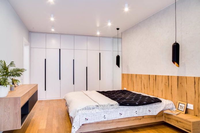Camera da letto con plafoniere