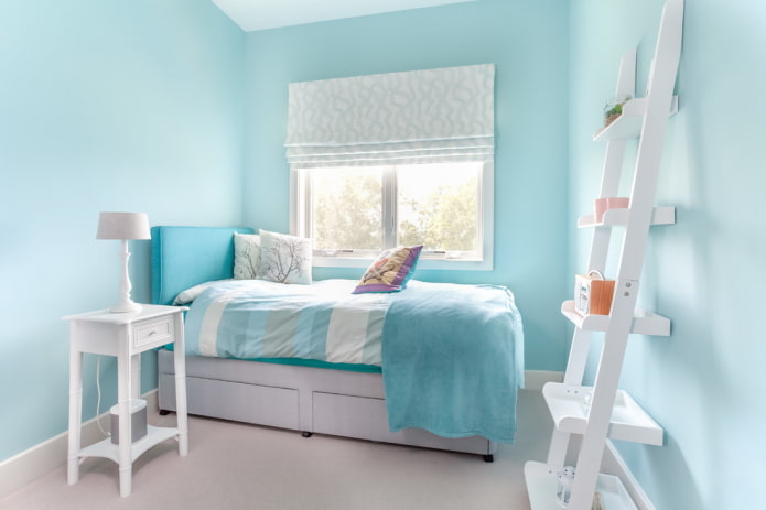 tonos de azul en el interior de una habitación infantil