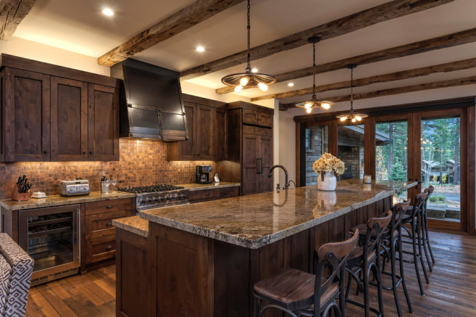 ruda chalet stiliaus virtuvė