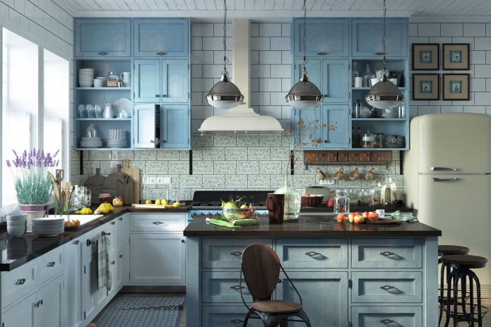 Provansas stils zilās virtuves interjerā