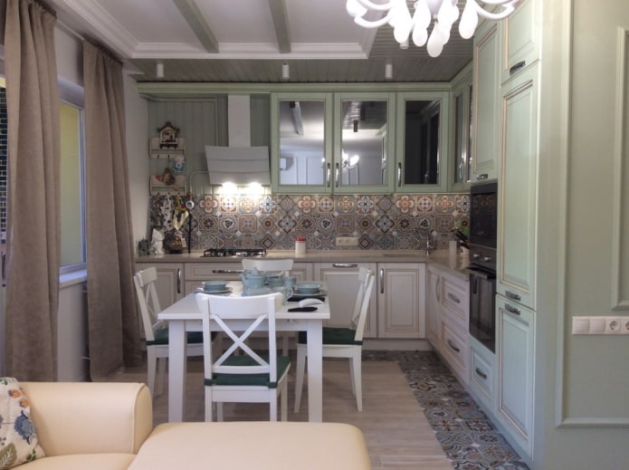 Интериор в кухнята в провансалски стил