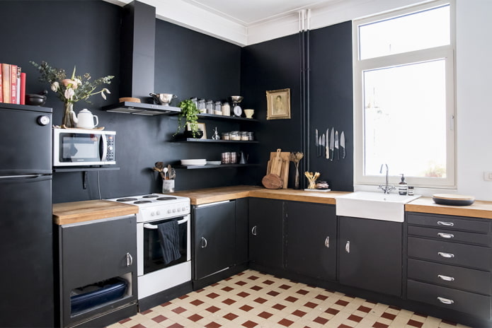 црни апартман у унутрашњости кухиње