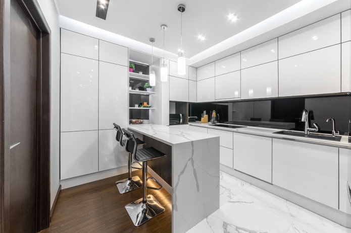 dapur berbentuk sudut dengan gaya moden
