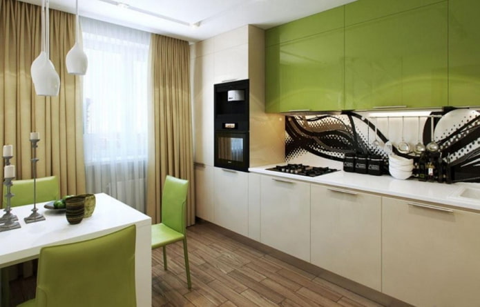virtuvės interjeras smėlio spalvos ir šviesiai žaliais tonais