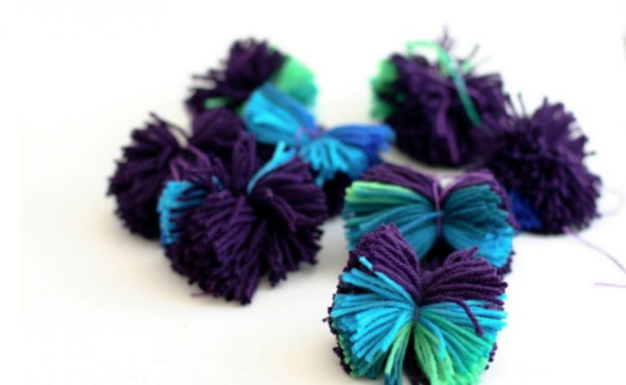 Ready-made pompons