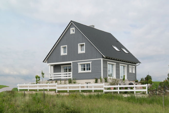 casă gri în stil scandinav
