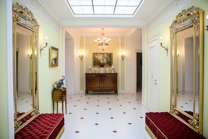 décoration de couloir classique