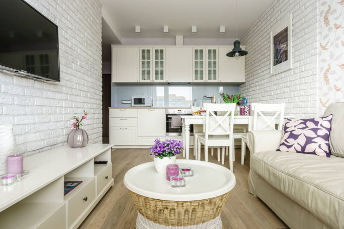 kuchyň-obývací pokoj 17 čtverců v provence stylu