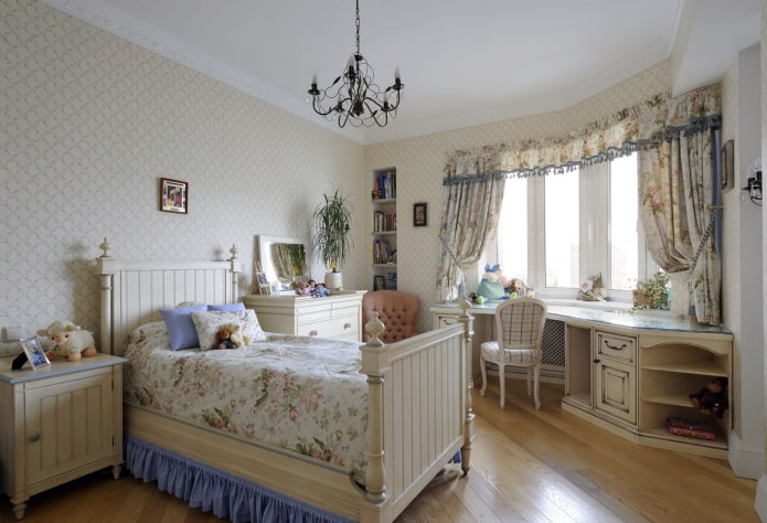 møbler i det indre af et børns soveværelse i stil med provence