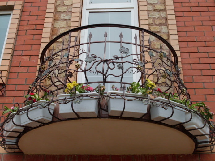 design of a balcony in a private house project