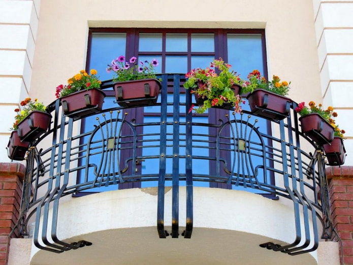 conception d'un balcon dans un projet de maison privée