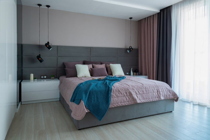 interior de dormitorio rosa gris
