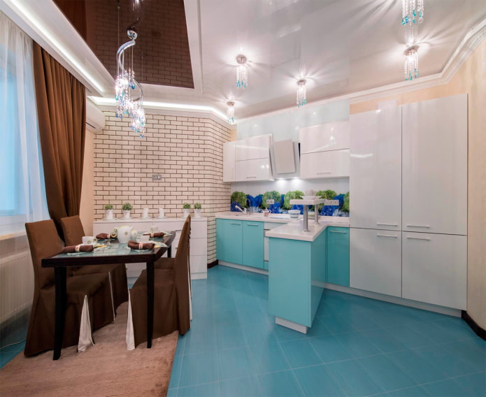 tavanul din interiorul bucătăriei în culori turcoaz