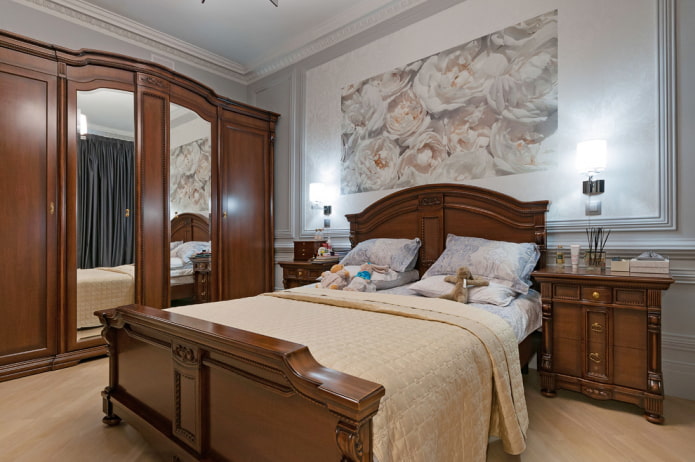 möbler och tillbehör i sovrummet i klassisk stil