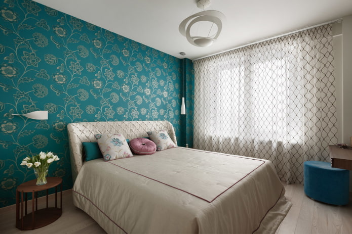 interior de dormitorio beige y turquesa