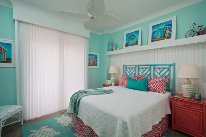 Tekstil ve dekor turkuaz yatak odasında
